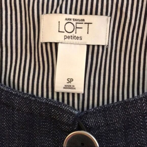 LOFT Denim Jacket Small Petite - Picture 3 of 3